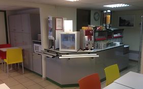 Premiere Classe Niort Est La Creche